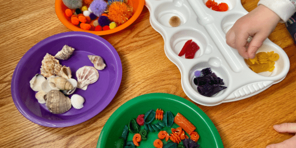 loose parts play image 3 600x300.png