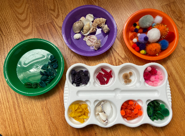 loose parts play image 3 600x400.jpg