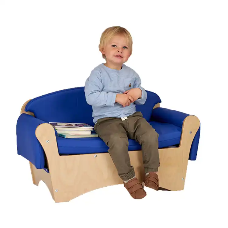 Becker's Gather Loveseat