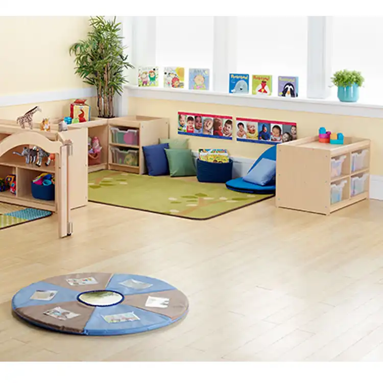 Becker's Infant and Toddler Tray Storage