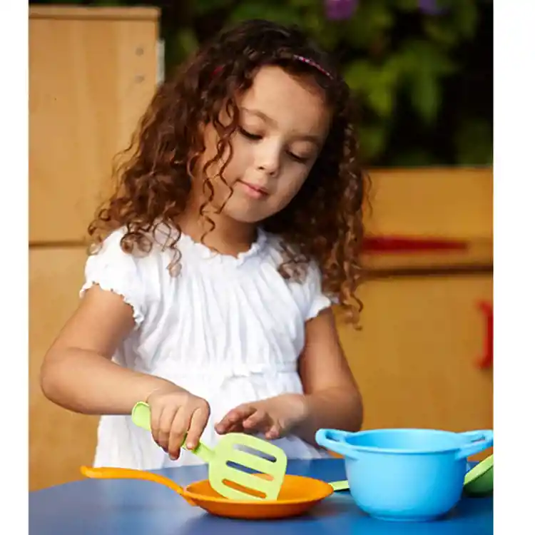 Green Toys™ Cookware & Dining Set