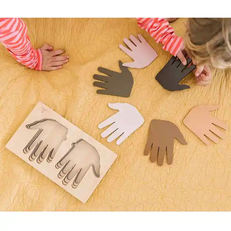 Hand In Hand Puzzle