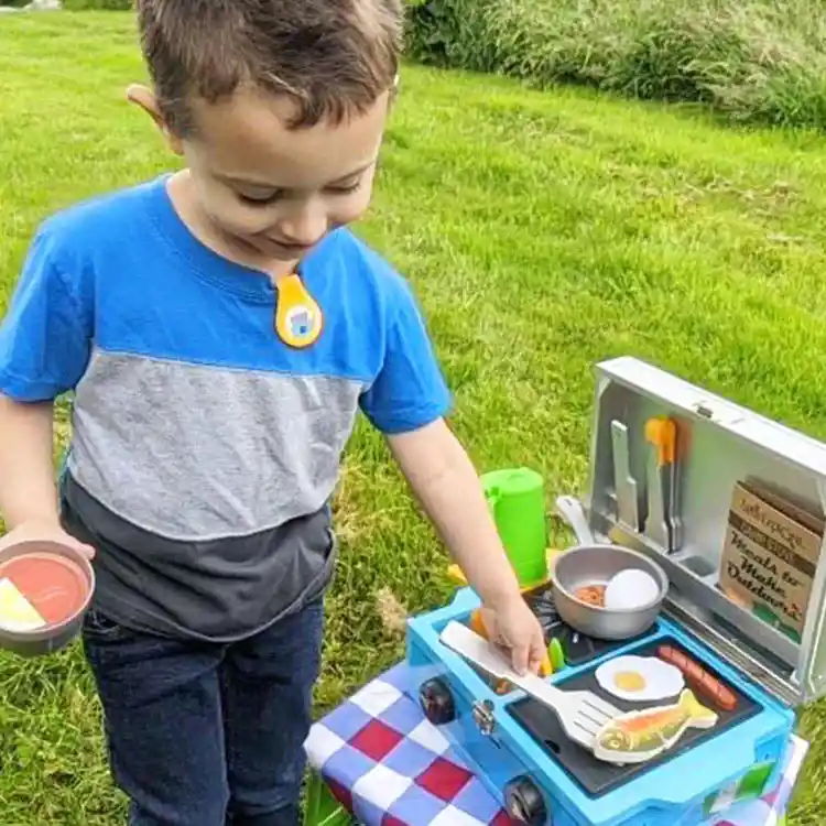 Melissa & Doug Wooden Camp Stove Set