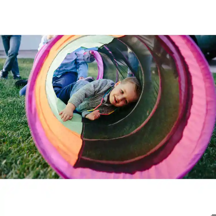 Peek-a-Boo Lightweight Tunnel