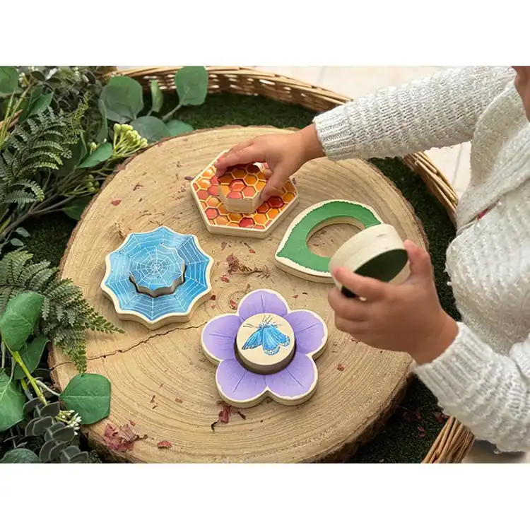 Who's Hiding? Garden Bugs